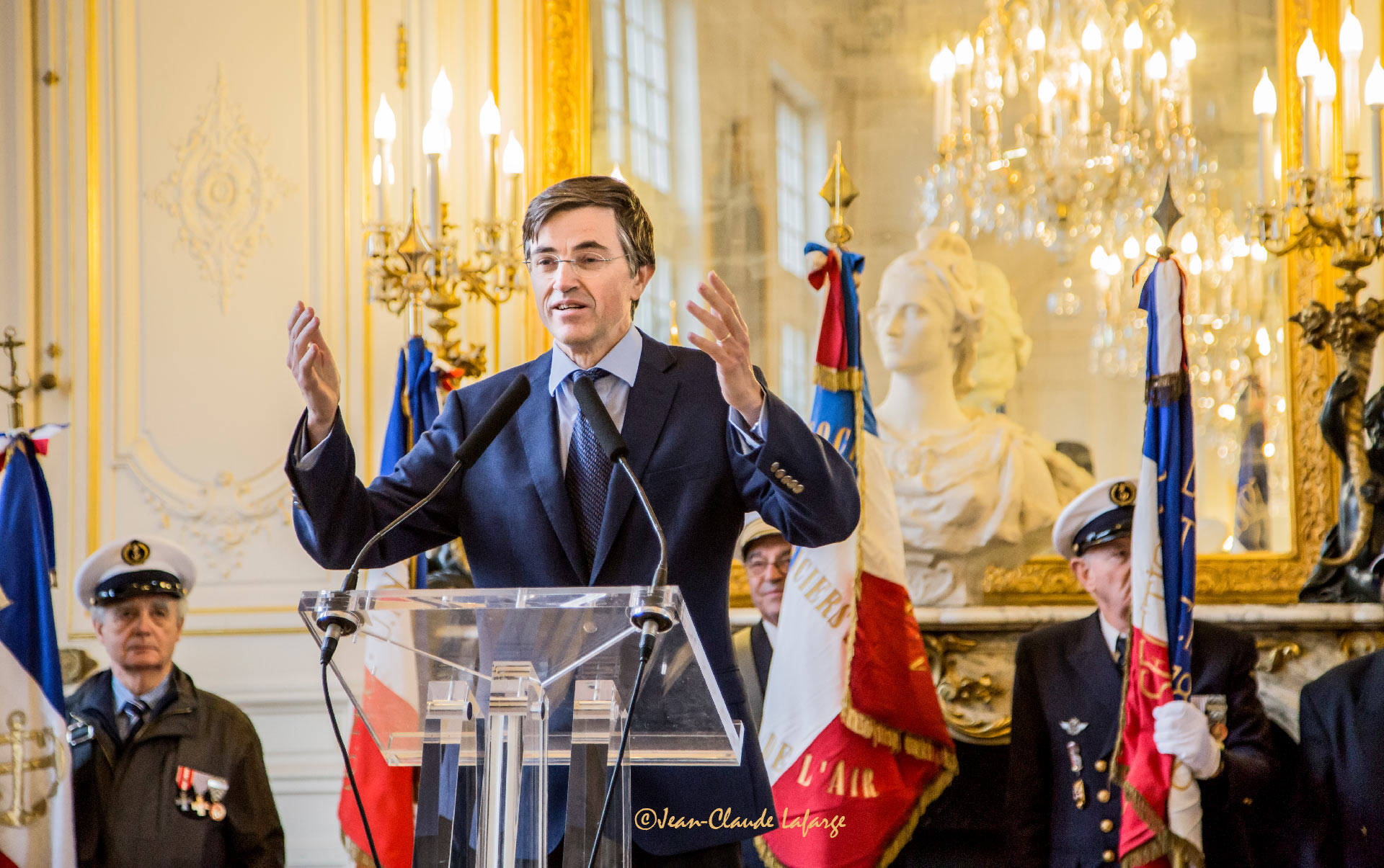Allocution de M. le Maire à l'hôtel de ville de Versailles lors de la fête de Sainte Geneviève Patronne de la Gendarmerie.